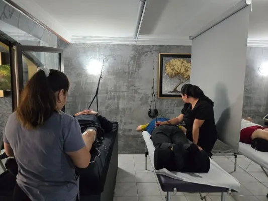 Foto de pacientes del Centro de la Rodilla que acuden por luxación de rodilla